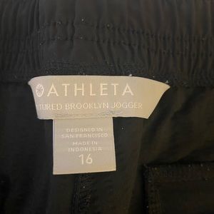 Athleta | Black Textured Brooklyn Joggers Size 16.